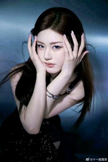 披风少年妈妈酒店视频内容展示