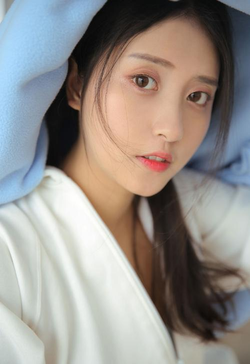 披风少年妈妈视频播放应用界面展示